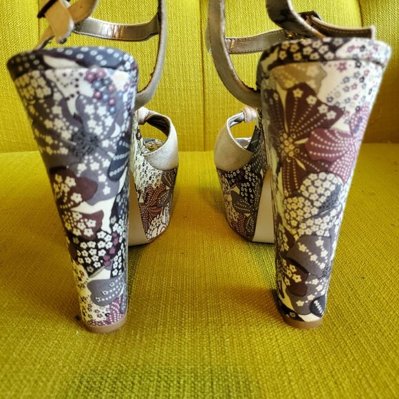 Retro Angeles Floral Platform - Picture 3 of 4